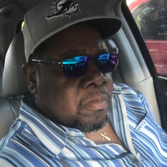 Meet your Posher, Arthur - Picture 4 of 8